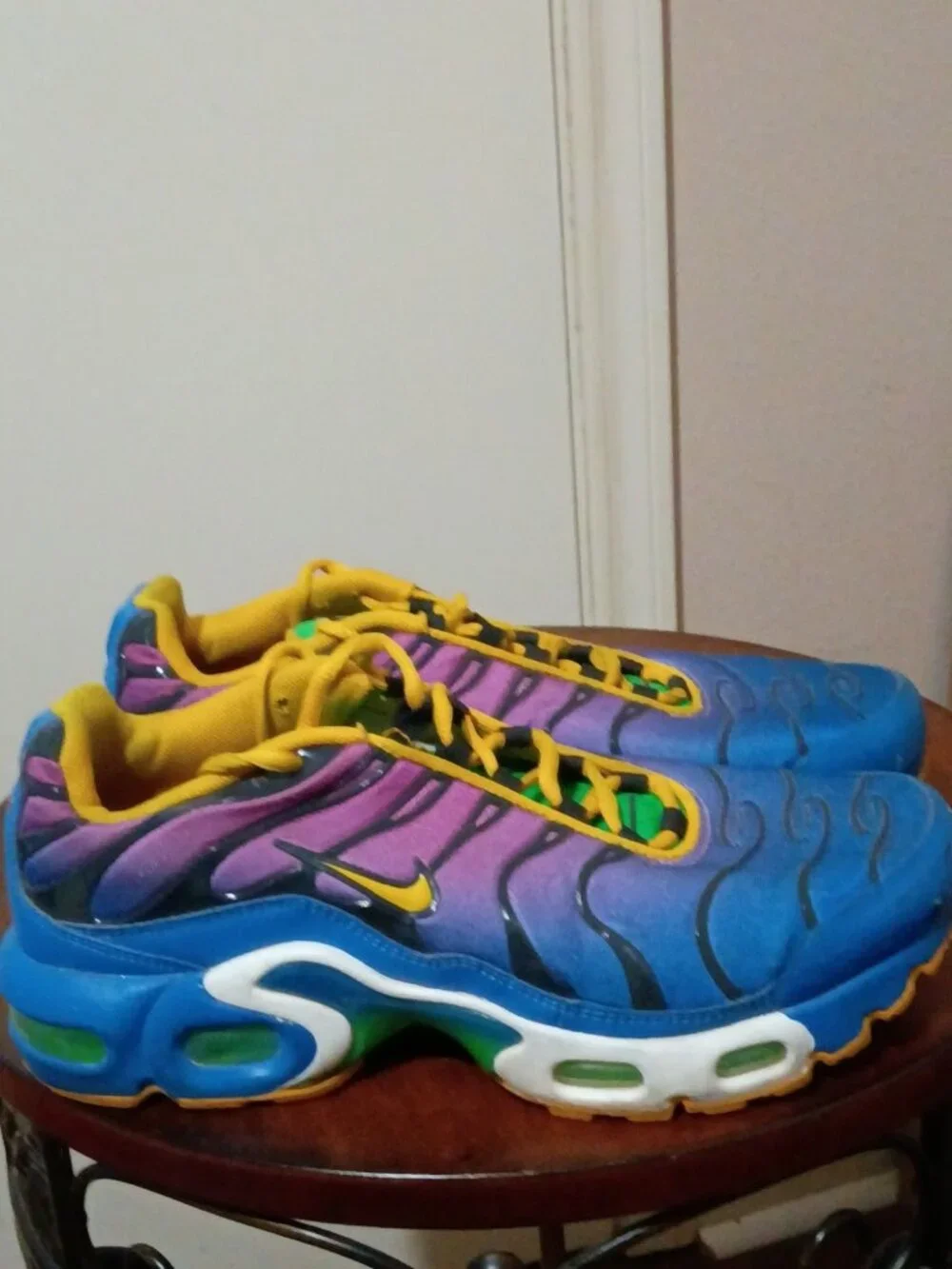 Nike Air Max Plus Shoes Youth Size 6.5Y Multicolor Running Sneakers CU4678-400